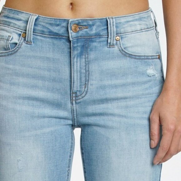 MID RISE BOOTCUT JEANS  (LIGHT WASH) - Picture 4 of 4